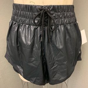 NWT Zella High Waist Boxer Babe Short Large Black